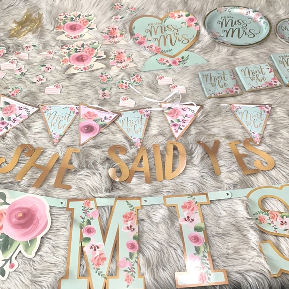 Bridal Shower Decor - Picture 1 of 5